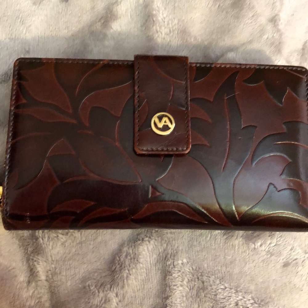 Valentina wallet